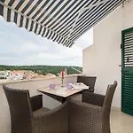 Apartment Marieta *