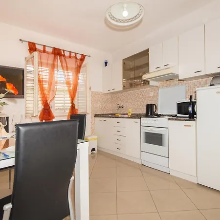 Marieta Apartment